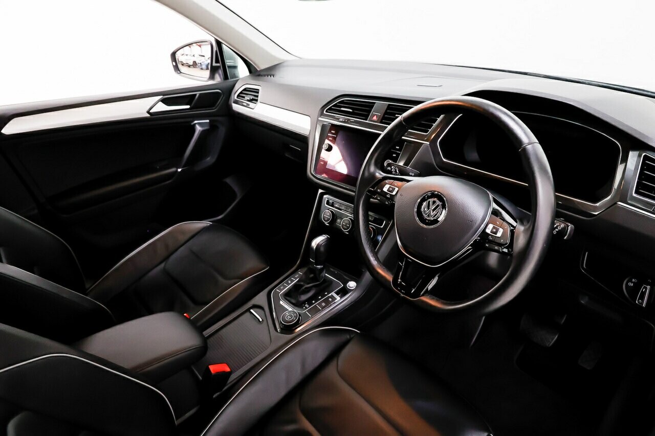 2018 Volkswagen Tiguan image