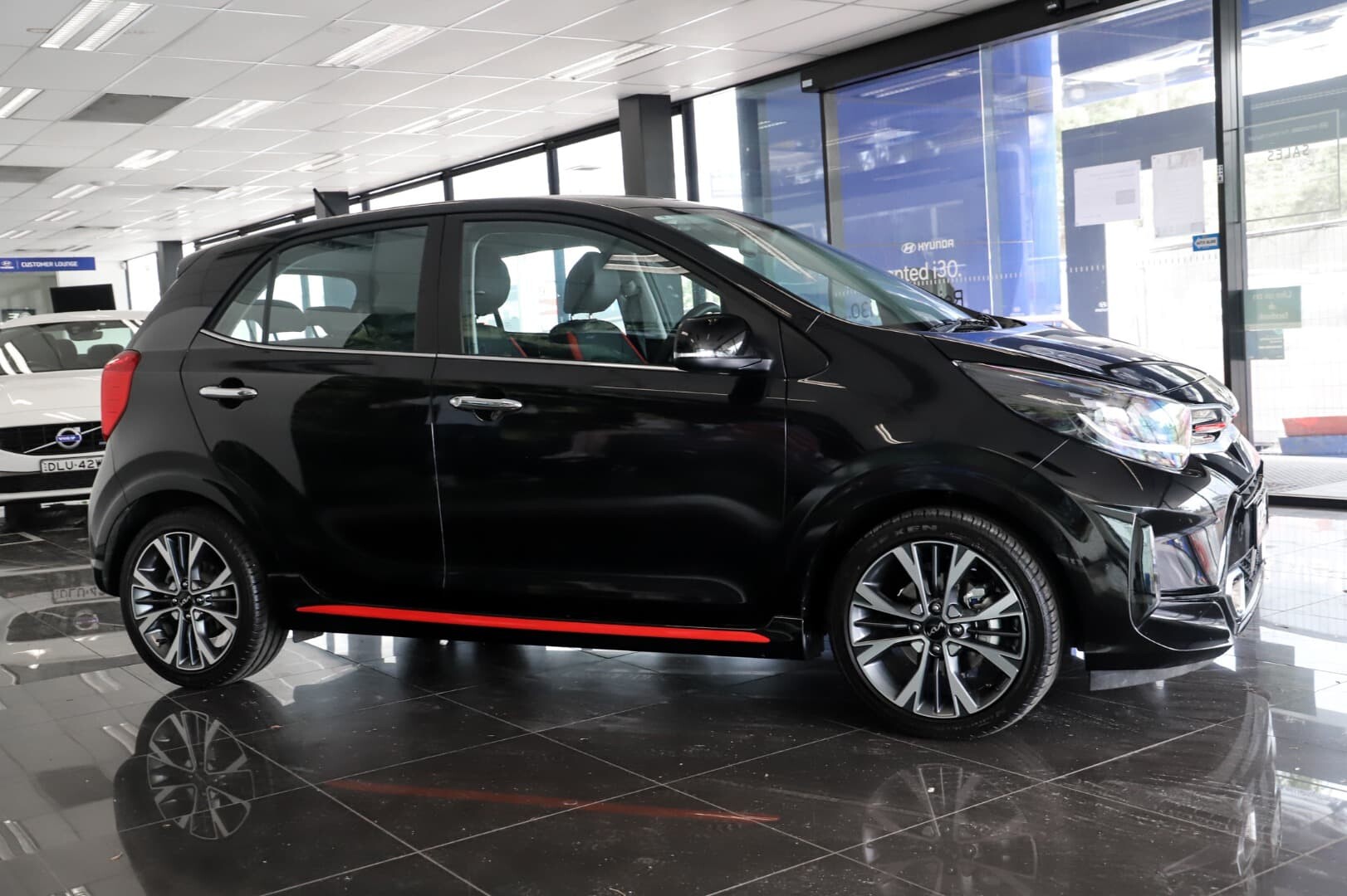 2021 KIA Picanto X-Line image