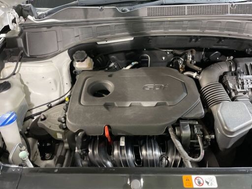 2018 Hyundai Santa Fe image