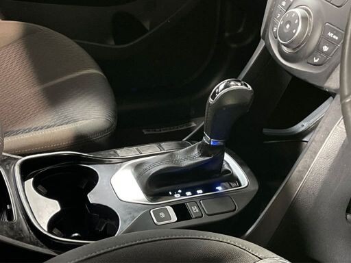 2018 Hyundai Santa Fe image