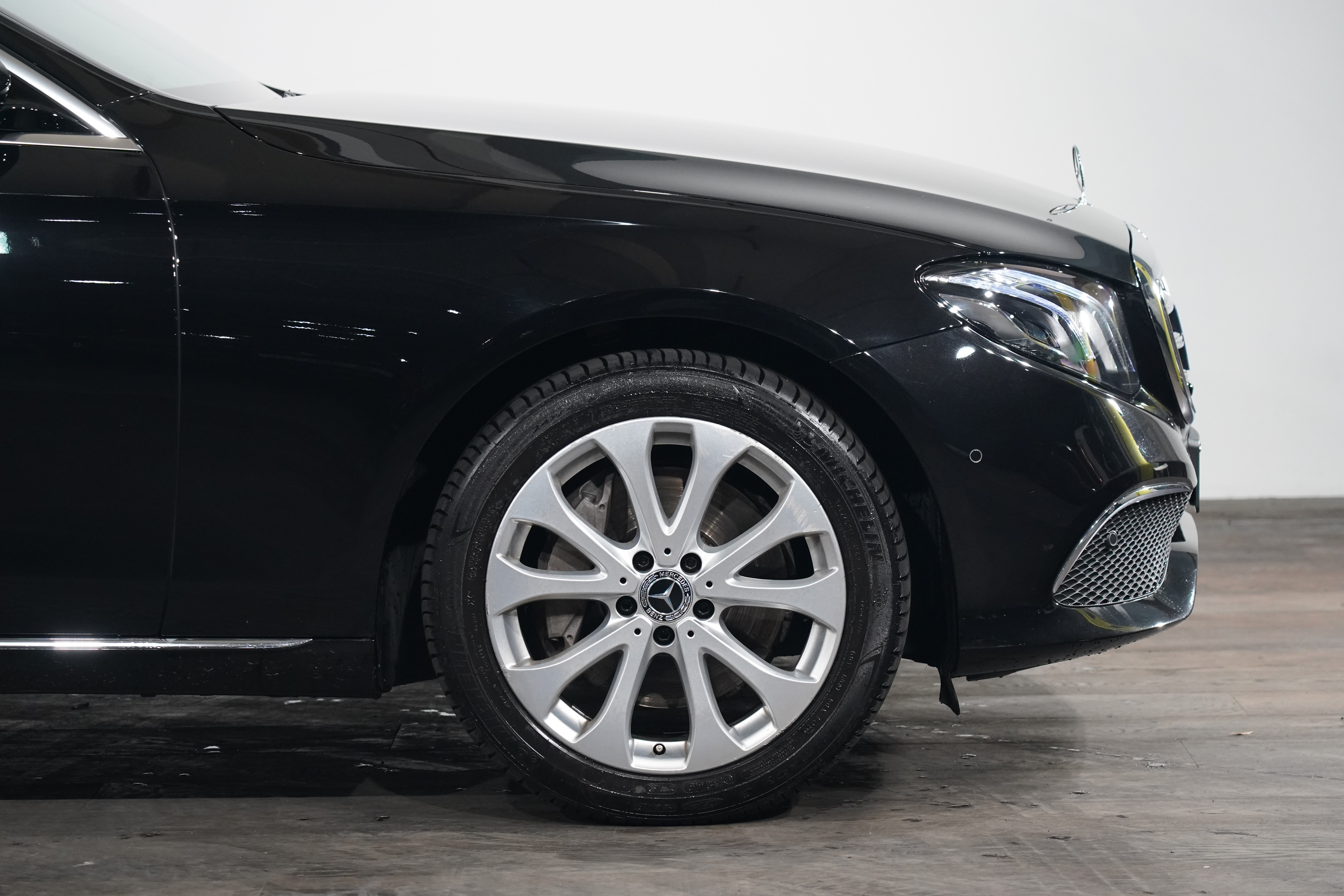 2017 Mercedes-Benz E300 image