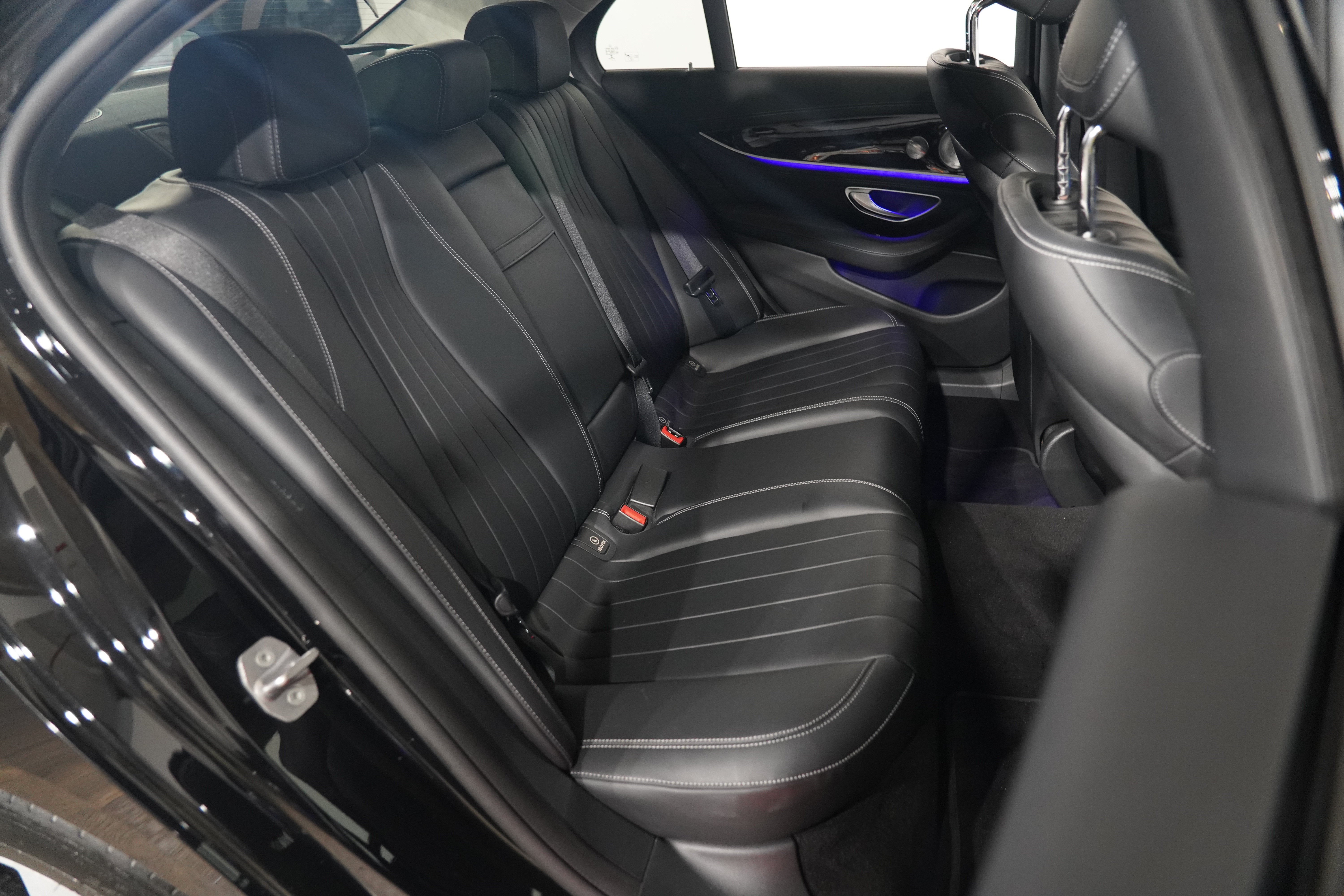 2017 Mercedes-Benz E300 image