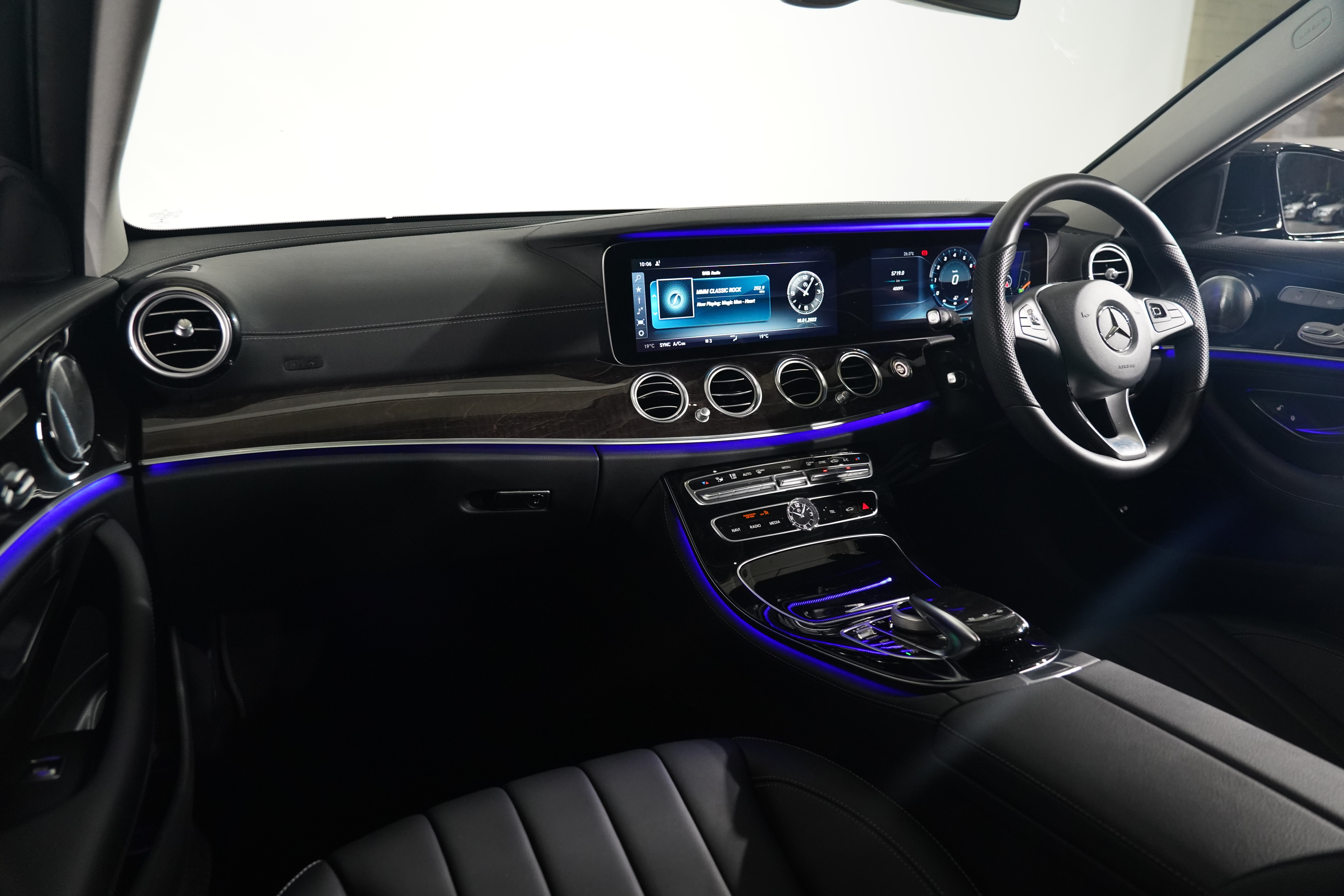 2017 Mercedes-Benz E300 image