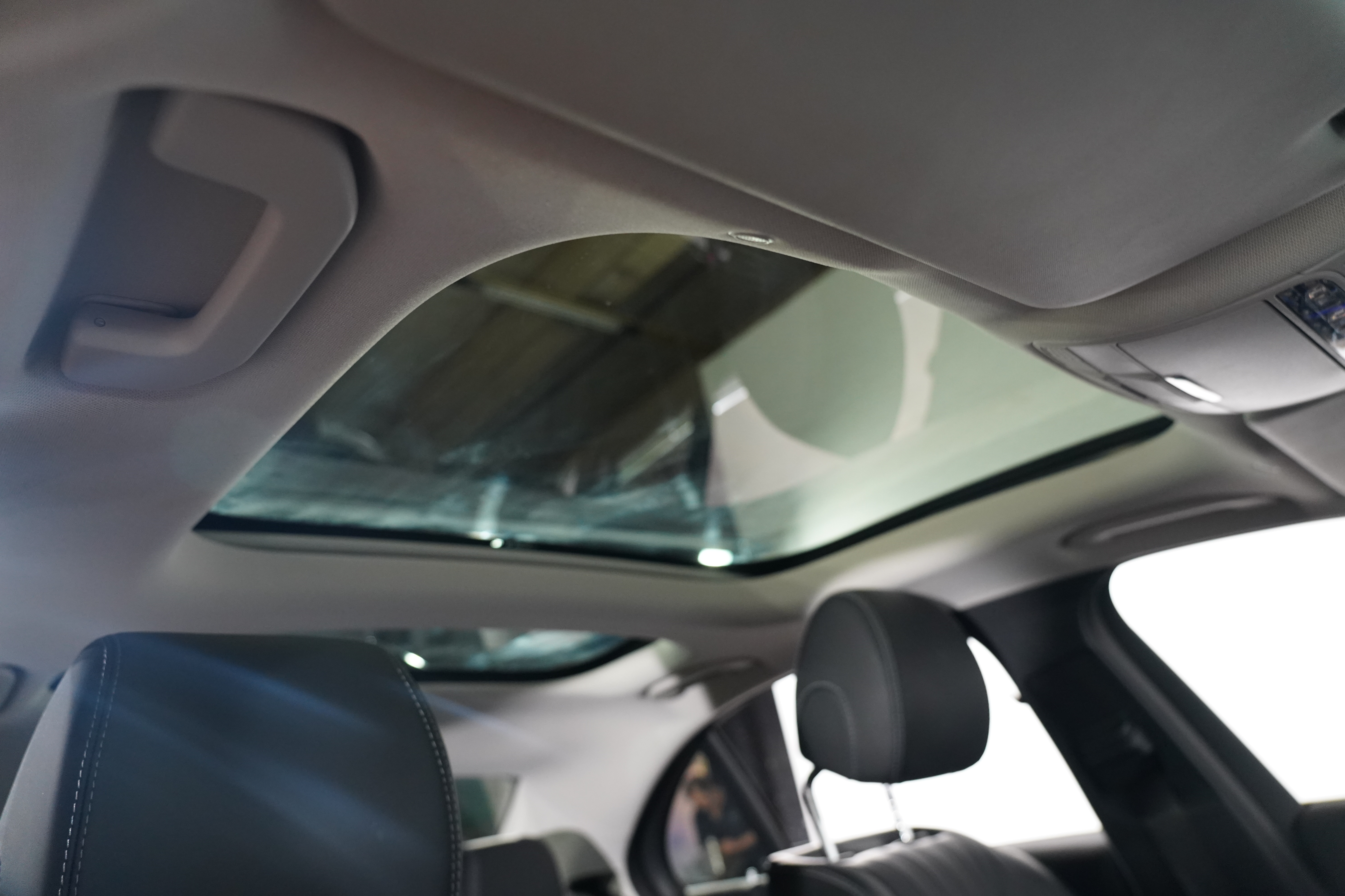 2017 Mercedes-Benz E300 image