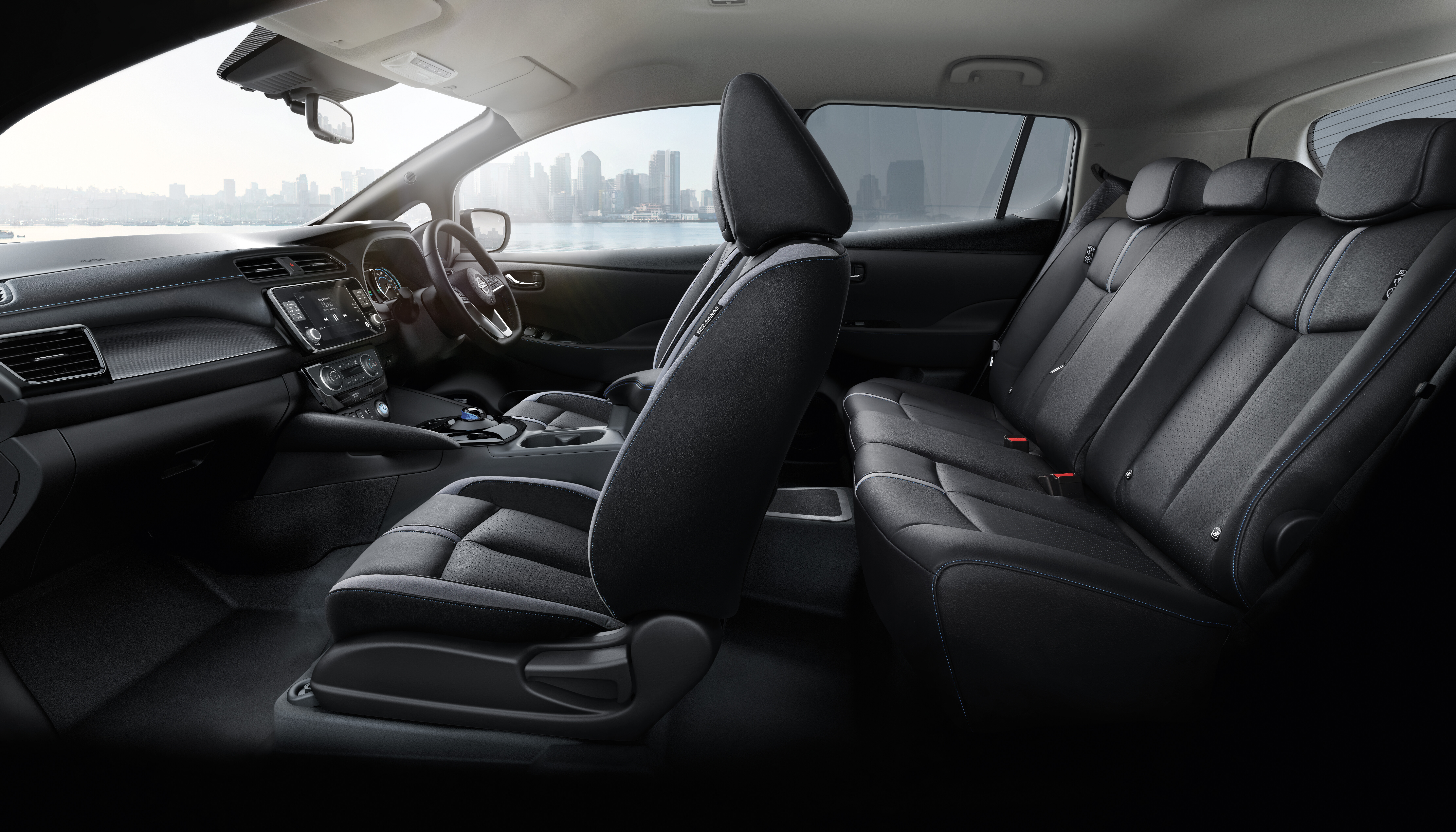 2021 Nissan Leaf Electric image