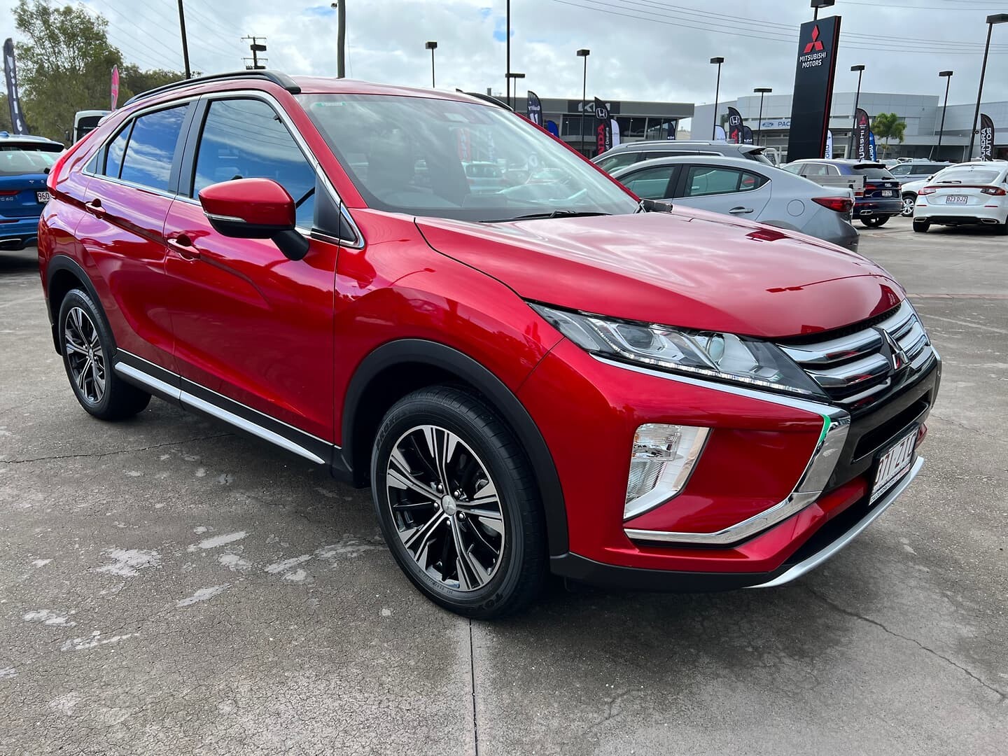 2019 Mitsubishi Eclipse Cross image