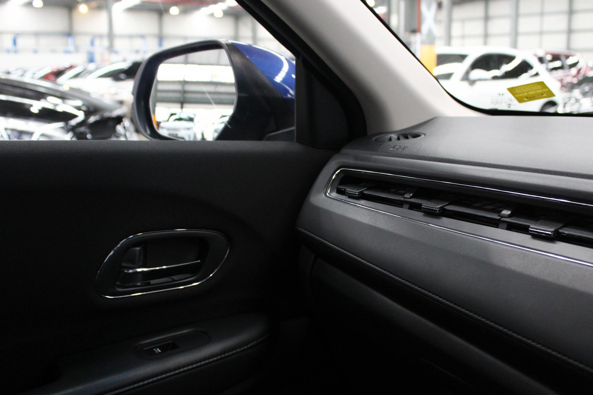 2015 Honda HR-V image