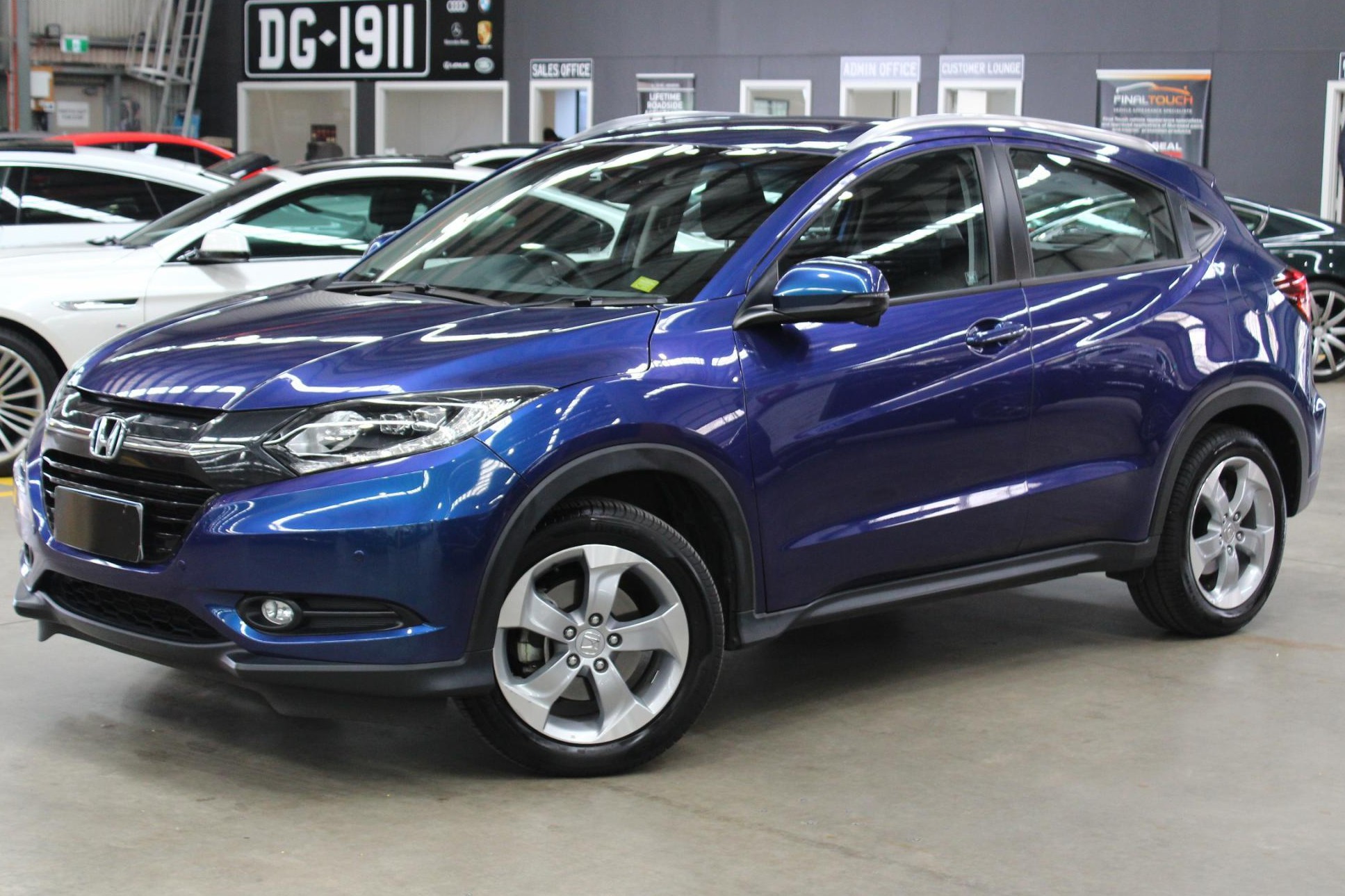 2015 Honda HR-V image