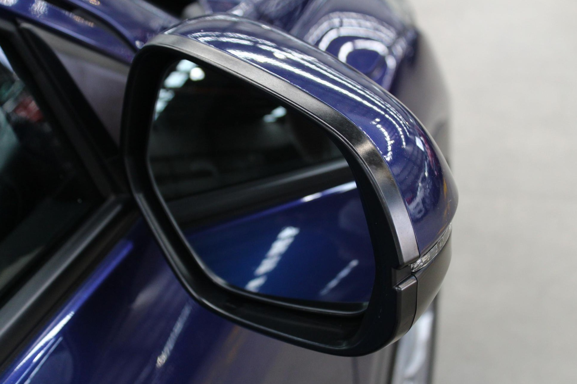 2015 Honda HR-V image