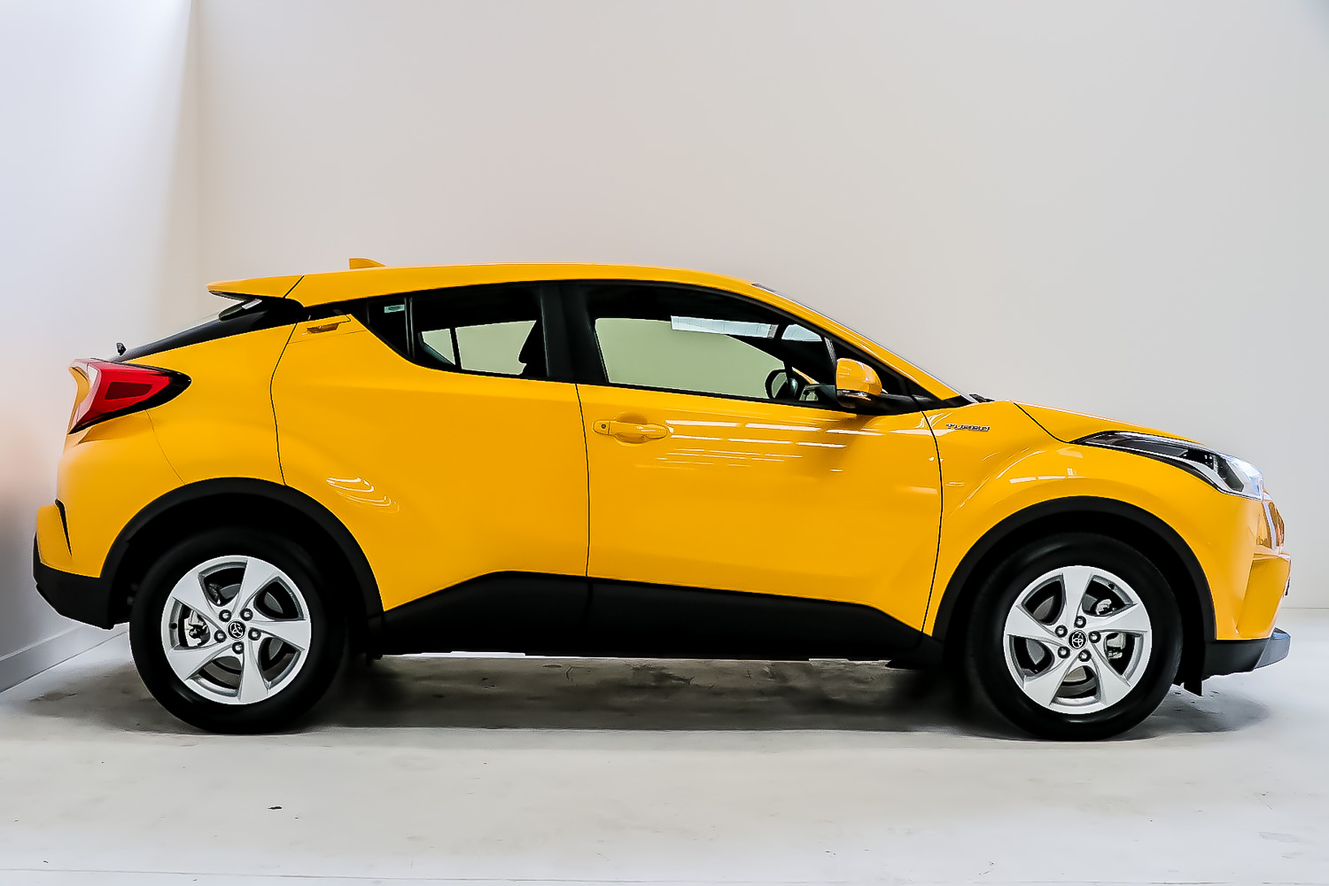 2018 Toyota C-HR image