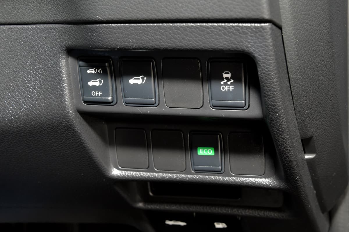 2016 Nissan X-Trail image