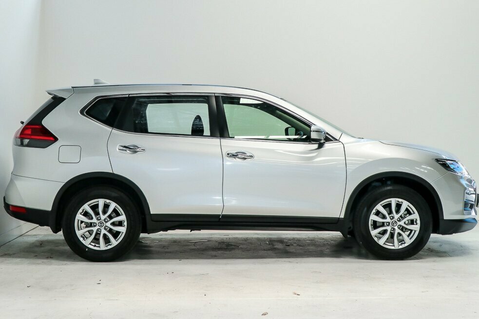 2017 Nissan X-Trail image