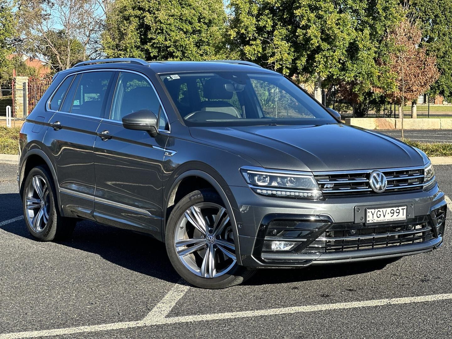 2019 Volkswagen Tiguan image