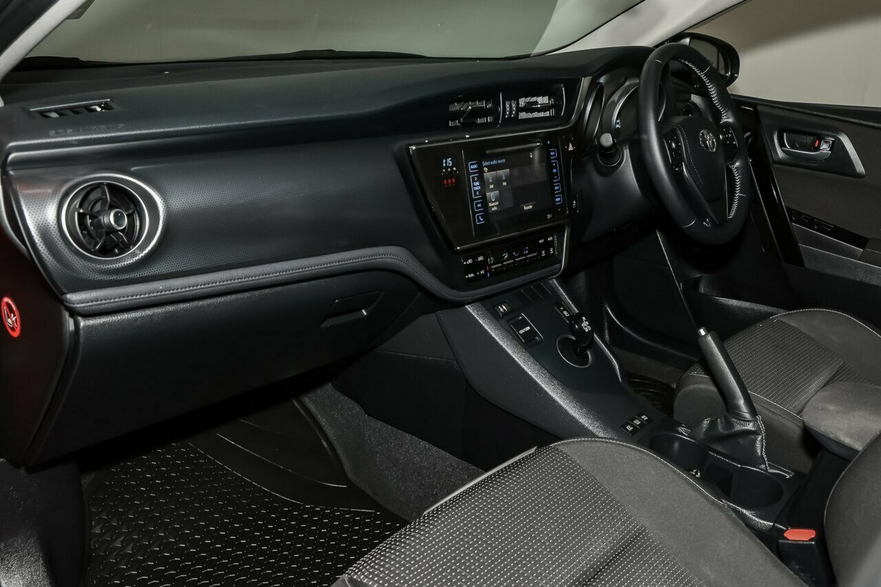 2016 Toyota Corolla image